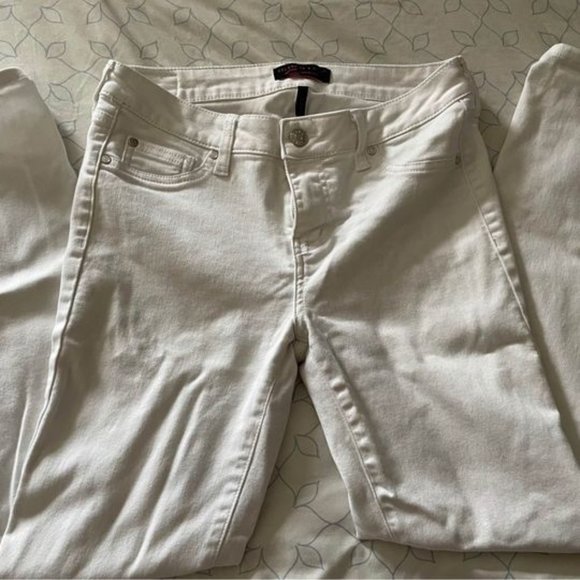 Skinny Jeans (Old Navy/ Levis) - Picture 3 of 4